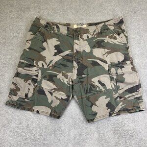 Wrangler Authentics Men’s Camouflage Paratrooper Shorts Size‎ 42 (Fits 44)